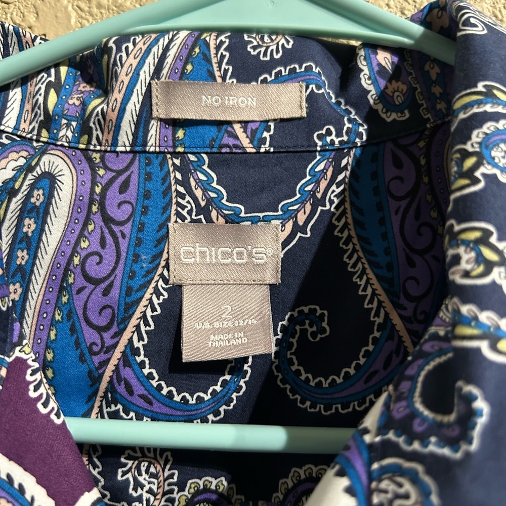 Chico’s Women 3/4 Sleeve blouse Art Purple Paisley